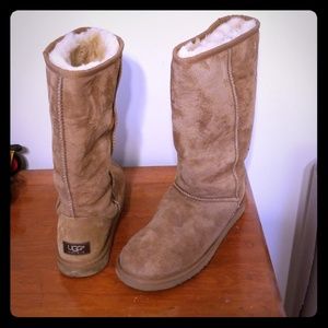 UGG classic tall boot